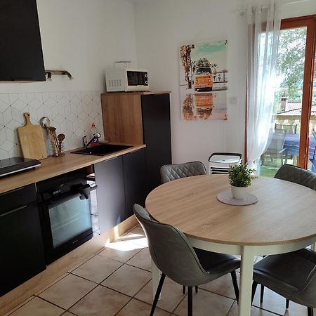 T2 En Rez De Chaussee De Villa A Cuers Ngoại thất bức ảnh