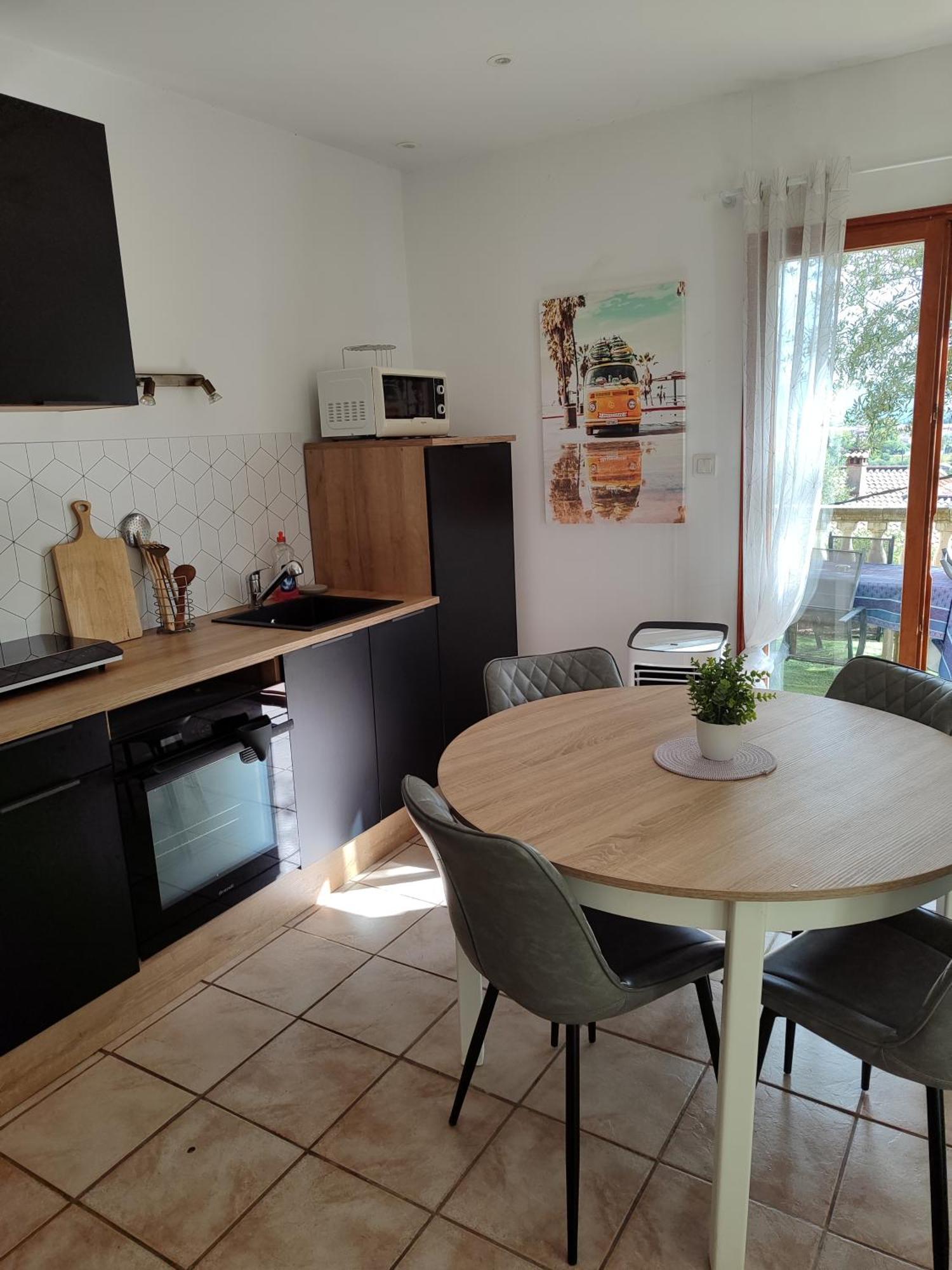T2 En Rez De Chaussee De Villa A Cuers Ngoại thất bức ảnh